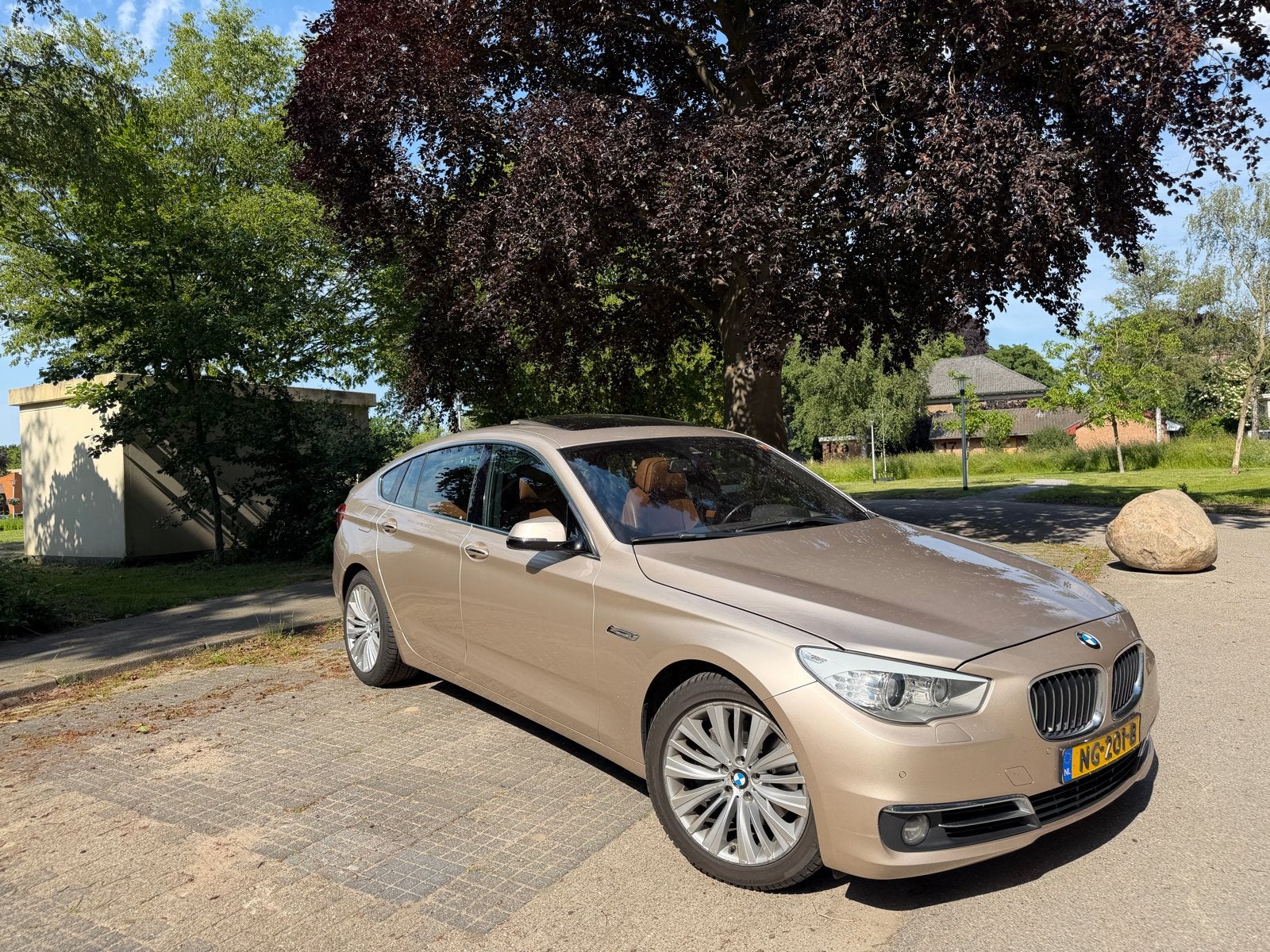 BMW 5-Serie GT 3.0 530D AUT 2013 Grijs, Auto's, BMW, Automaat, Achterwielaandrijving, 258 pk, 1915 kg