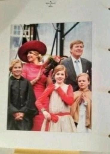 Album thematich envelop en zegels beatrix claus kavel nr 18, Verzenden, Zo goed als nieuw, Nederland, Postzegel(s) of Munt(en)