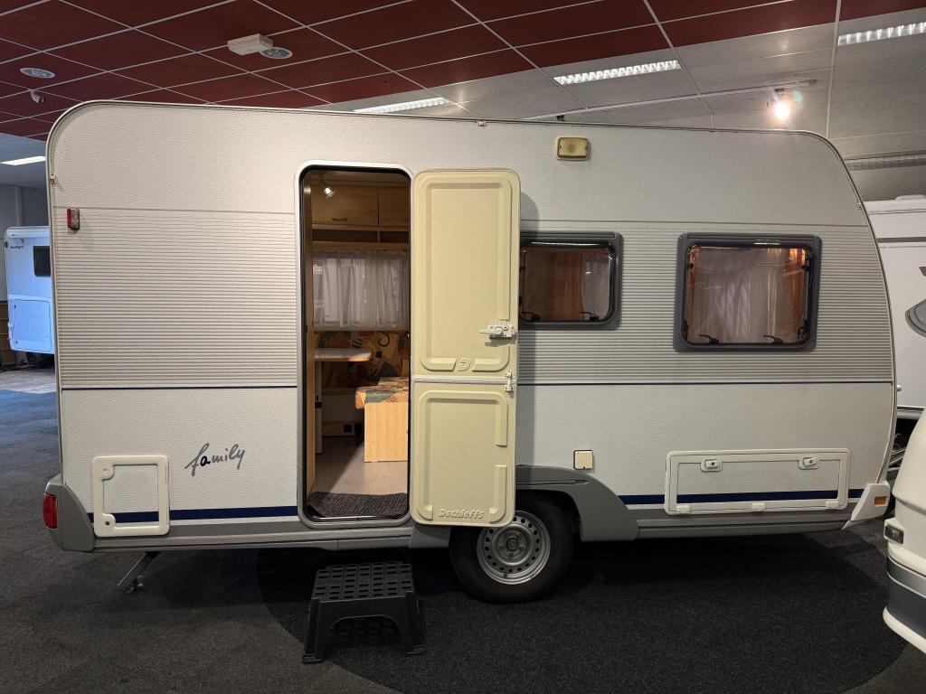 DETHLEFFS 420 DB VASTBED TREINZIT VOORTENT SLECHTS 780KG, Caravans en Kamperen, Caravans, Overige typen, Bedrijf, Treinzit, 750 - 1000 kg