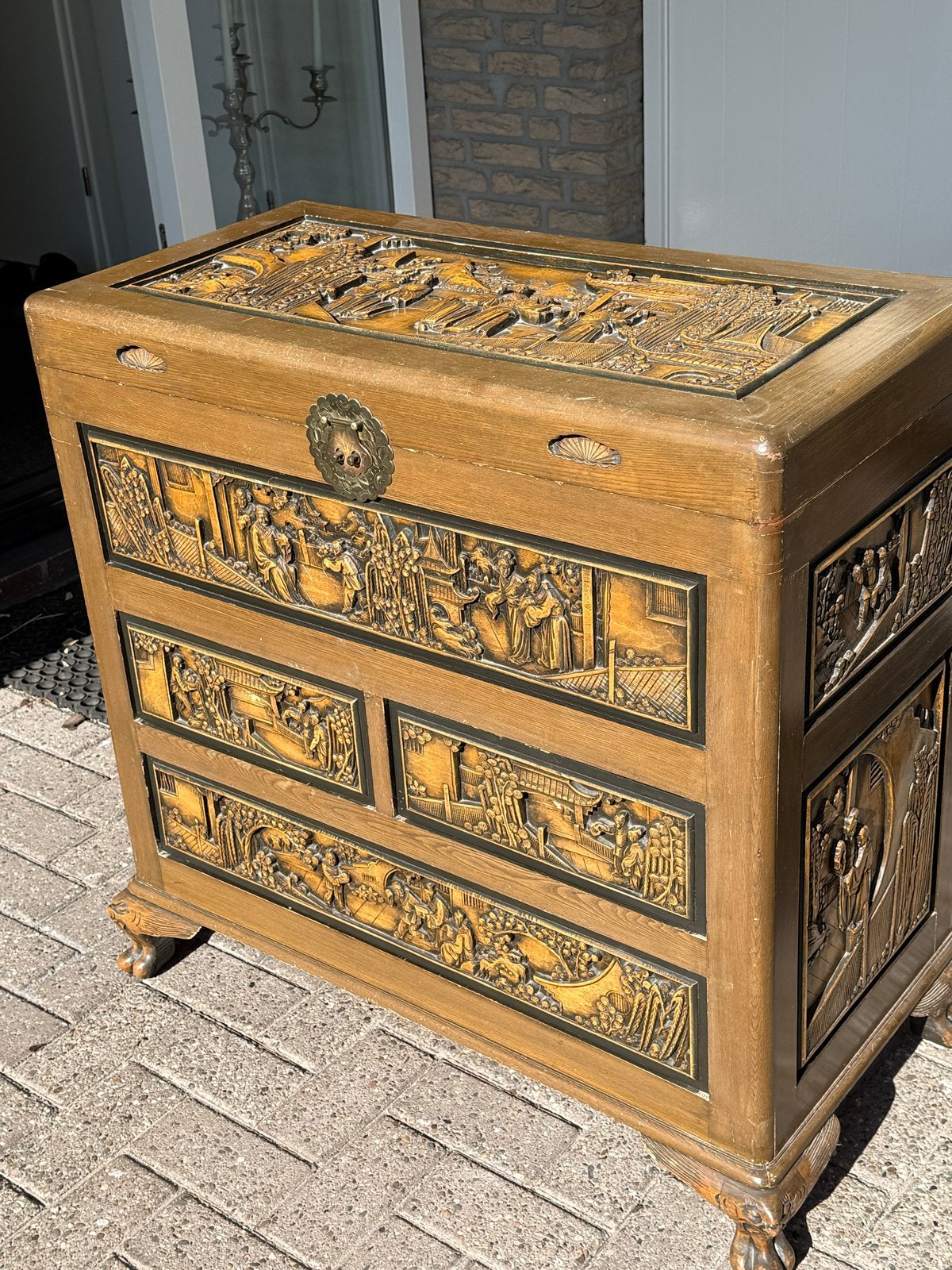 Chinese Deken Kist met gedetailleerd houtsnijwerk, Ophalen