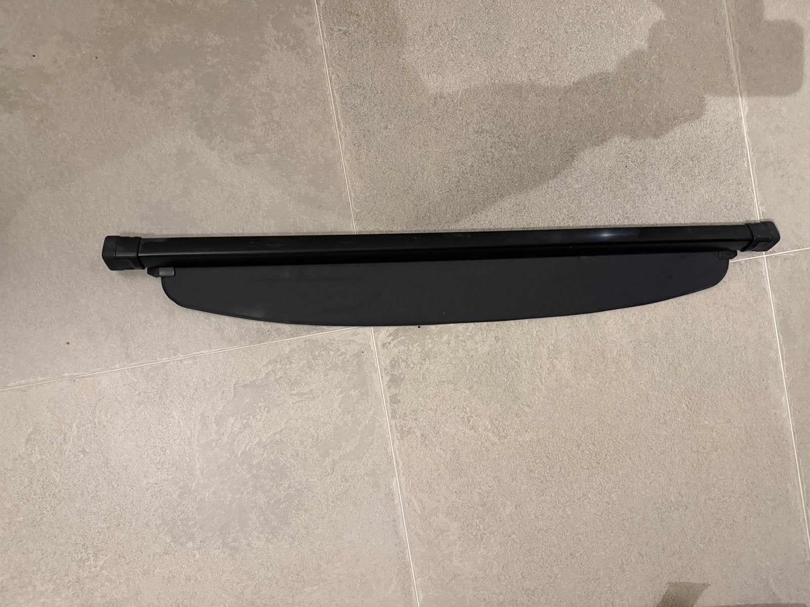 Originele Toyota Rav4 Rol hoedenplank of bagageafdekking, Ophalen, Zo goed als nieuw