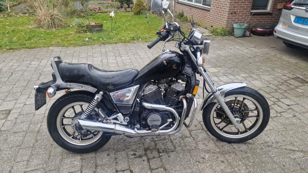 Honda vt500c shadow  opknapper, Cardan-aandrijving, 2 cilinders, Gebruikt, Meer dan 35 kW