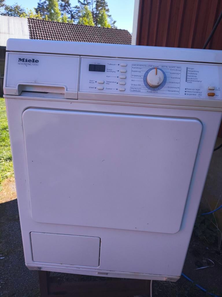 Miele Novotronic 123C Wasdroger - Betrouwbaar en Efficiënt, Ophalen, 6 tot 8 kg, Gebruikt, Voorlader