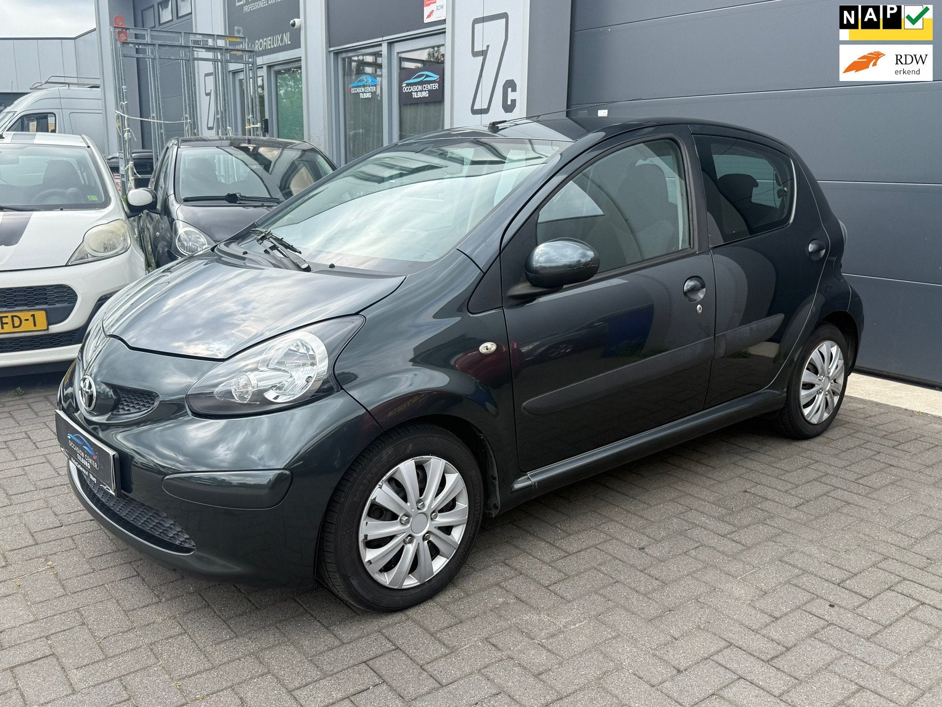 Toyota Aygo 1.0 AIRCO | NAVI | ELEKTR PAKKET | APK | NAP |, Voorwielaandrijving, Euro 5, Stof, Gebruikt