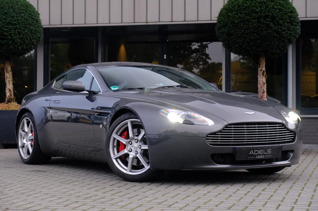 Aston Martin V8 Vantage 4.3 V8 Sportshift Meteorite Silver, Automaat, Achterwielaandrijving, Gebruikt, Leder