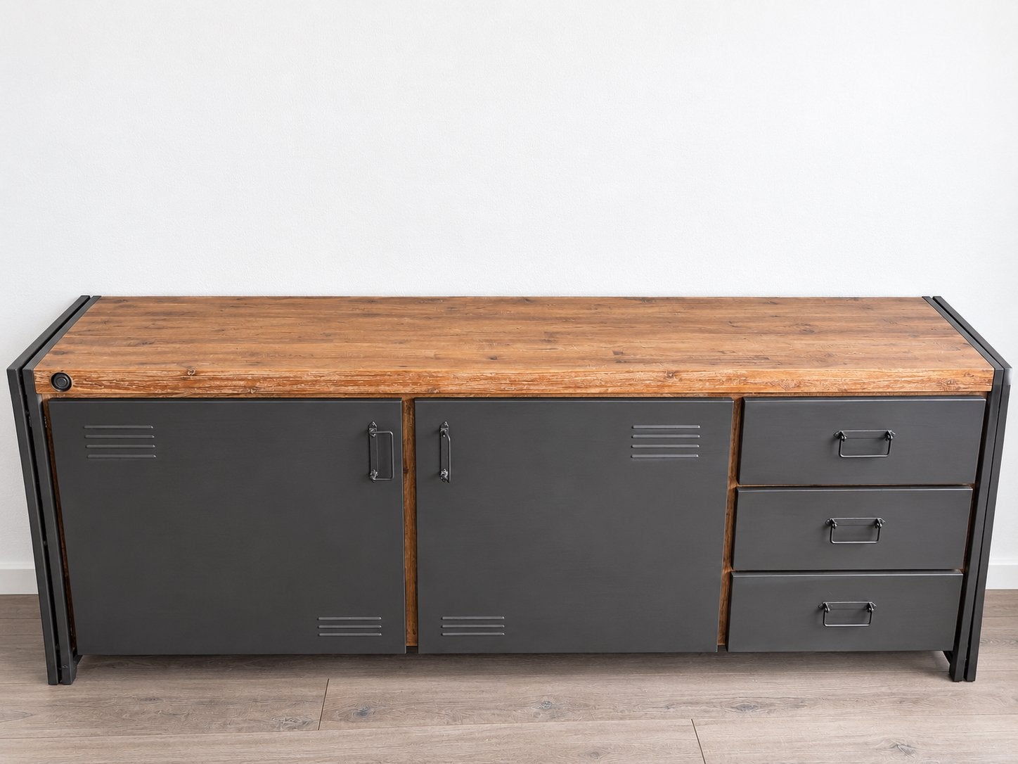 Industrieel Dressoir Mango Hout 200cm Breed, Ophalen, Zo goed als nieuw, 200 cm of meer, Met lade(s)