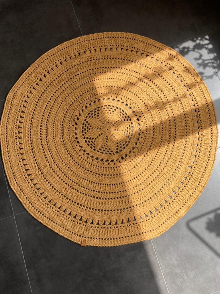 Vloerkleed diameter113cm mosterdgeel, Rond, Nieuw, Ophalen of Verzenden, 100 tot 150 cm