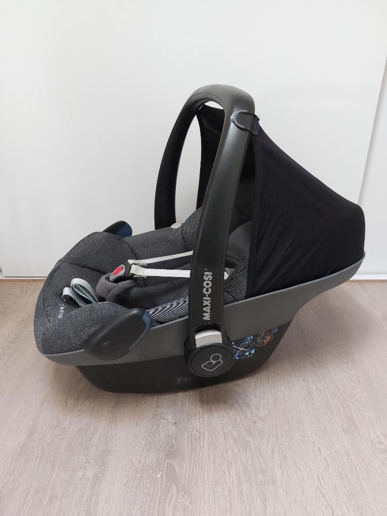 Maxi cosi Pebble + isofix, Ophalen, Zo goed als nieuw, Overige typen