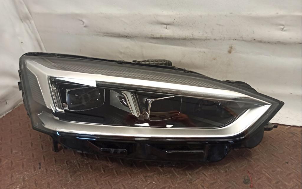Audi a5 full led koplamp 8w6941034D rechts, Auto-onderdelen, Niet ingevuld, Gebruikt, Niet ingevuld, Niet ingevuld