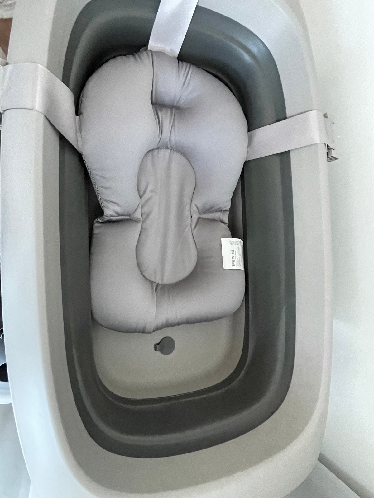 Twistshake opvouwbaar babybadje met standaard en aankleedkus, Kinderen en Baby's, Badjes en Verzorging, Ophalen, Zo goed als nieuw