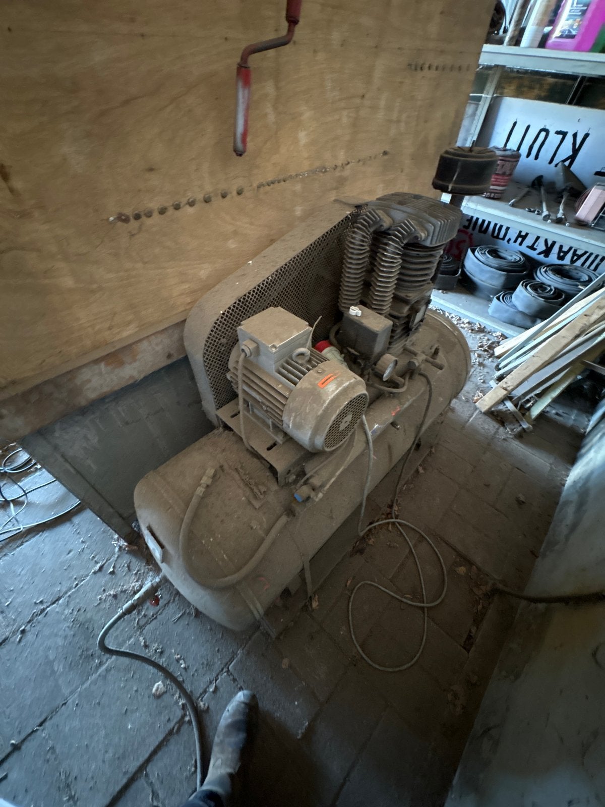 Creemers Compressor 250 liter, 12 bar, krachtstroom, 100 liter of meer, Ophalen of Verzenden, Gebruikt, 10 bar of meer