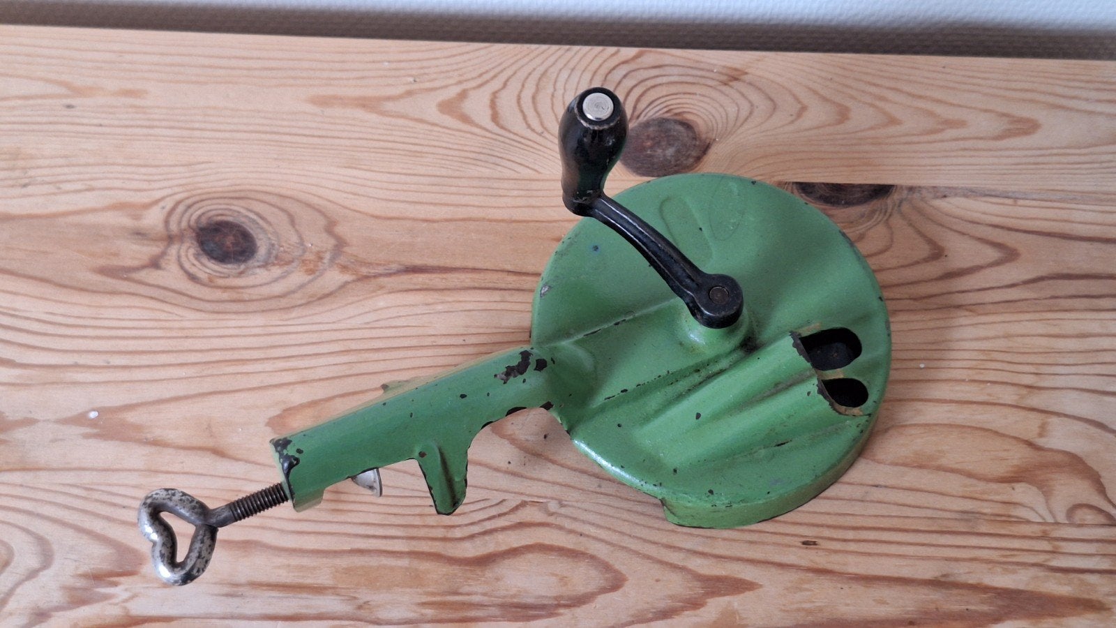 Vintage Groene Handmatige Snijbonenmolen - Retro Design, Antiek en Kunst, Antiek | Keukenbenodigdheden, Ophalen of Verzenden