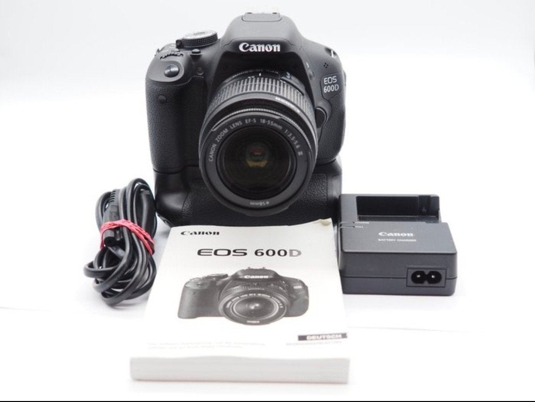 Canon EOS 600D Spiegelreflexcamera met EF-S 18-55mm III lens, Spiegelreflex, Canon, Ingebouwde flitser, Ophalen of Verzenden