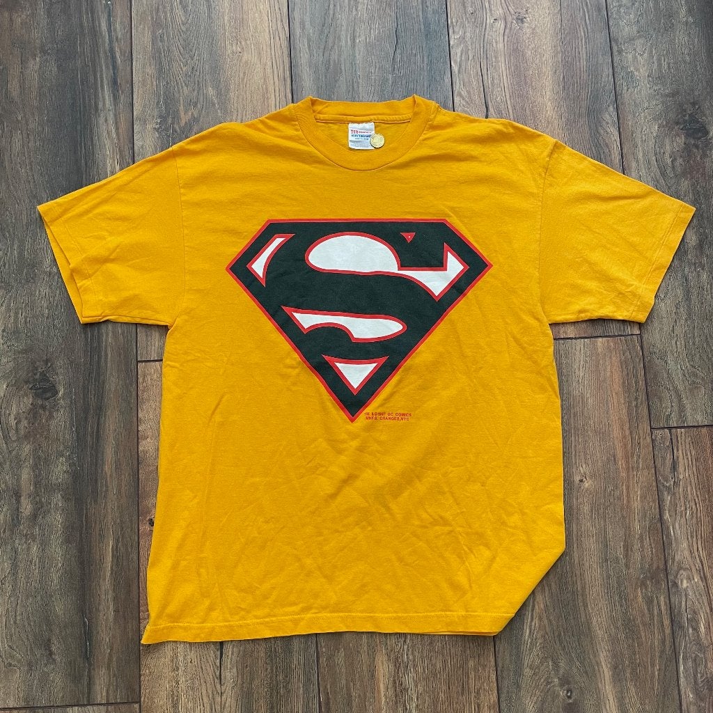 1997 Hanes Superman T-shirt - Maat XL - Single Stitch A-214, Verzenden, Geel, Onbekend, Maat 56/58 (XL)