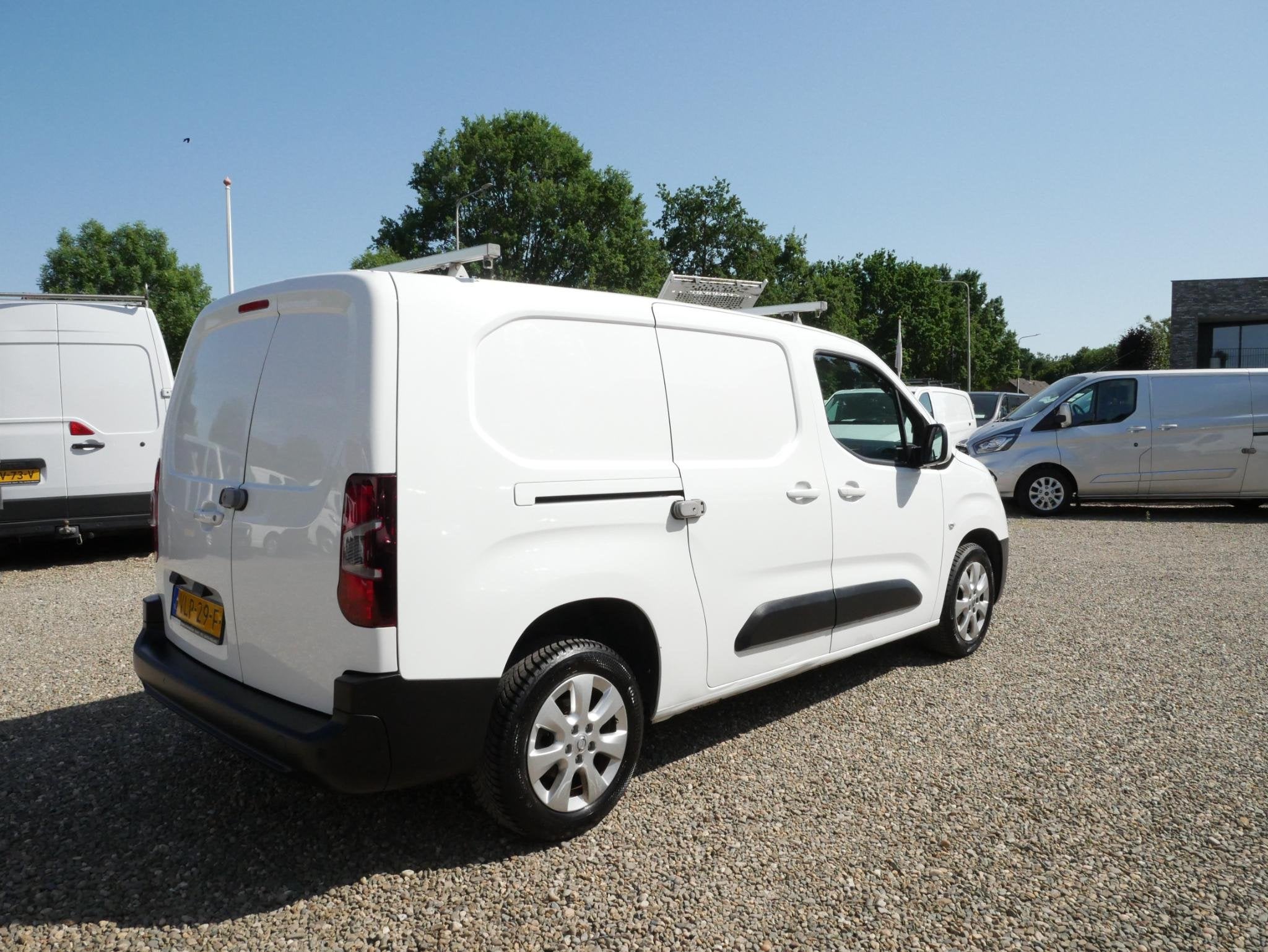Opel Combo 1.5D 130PK L2 Automaat Airco Keurige auto, Dealer onderhouden, Stof, Gebruikt, 4 cilinders