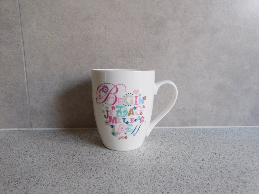 Mok 250 ml. Begin je dag met en lach Ronald Mcdonald YVON, Huis en Inrichting, Keuken | Servies, Overige merken, Zo goed als nieuw