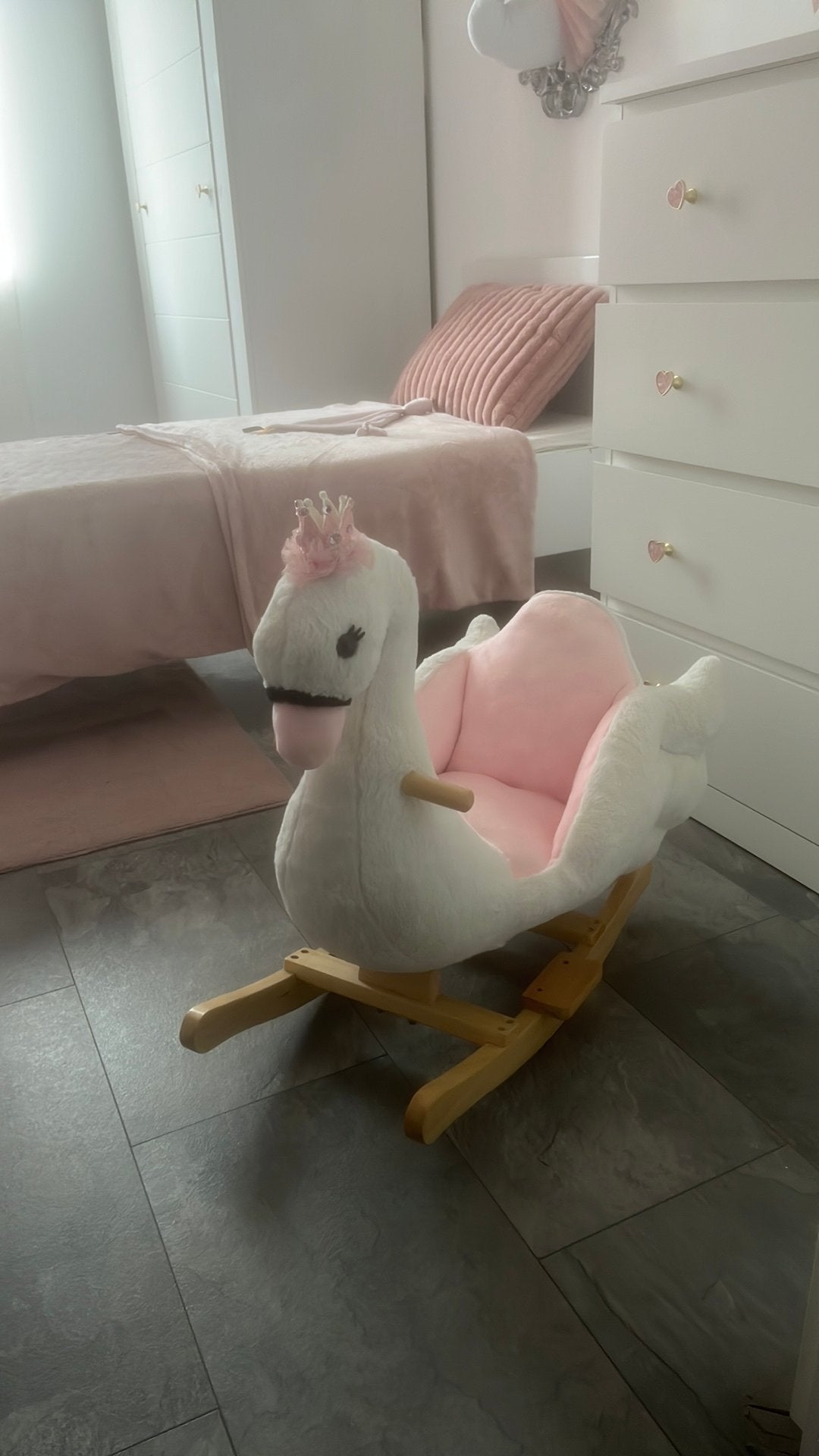 Zwaan Schommelpaard, Ophalen, Zo goed als nieuw