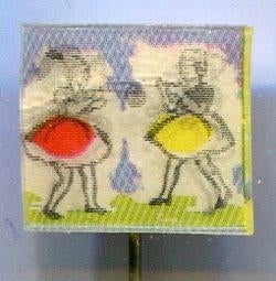 Dansende meisjes Reflexa - Nürnberg speldje( T_172a ), Verzamelen, Speldjes, Pins en Buttons, Verzenden, Zo goed als nieuw, Figuurtje
