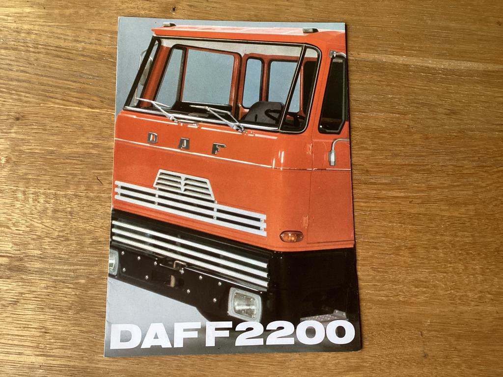 DAF 2200 Vrachtwagen Brochure - 1974, Boeken, Ophalen of Verzenden, Gelezen, Overige merken