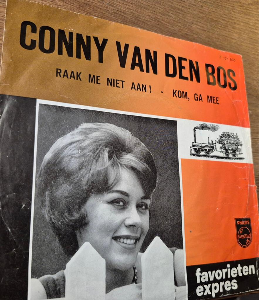 Conny van den Bos piraten hit Raak Me Niet Aan- Kom Ga Mee, Ophalen of Verzenden, Gebruikt, Overige formaten, Levenslied of Smartlap