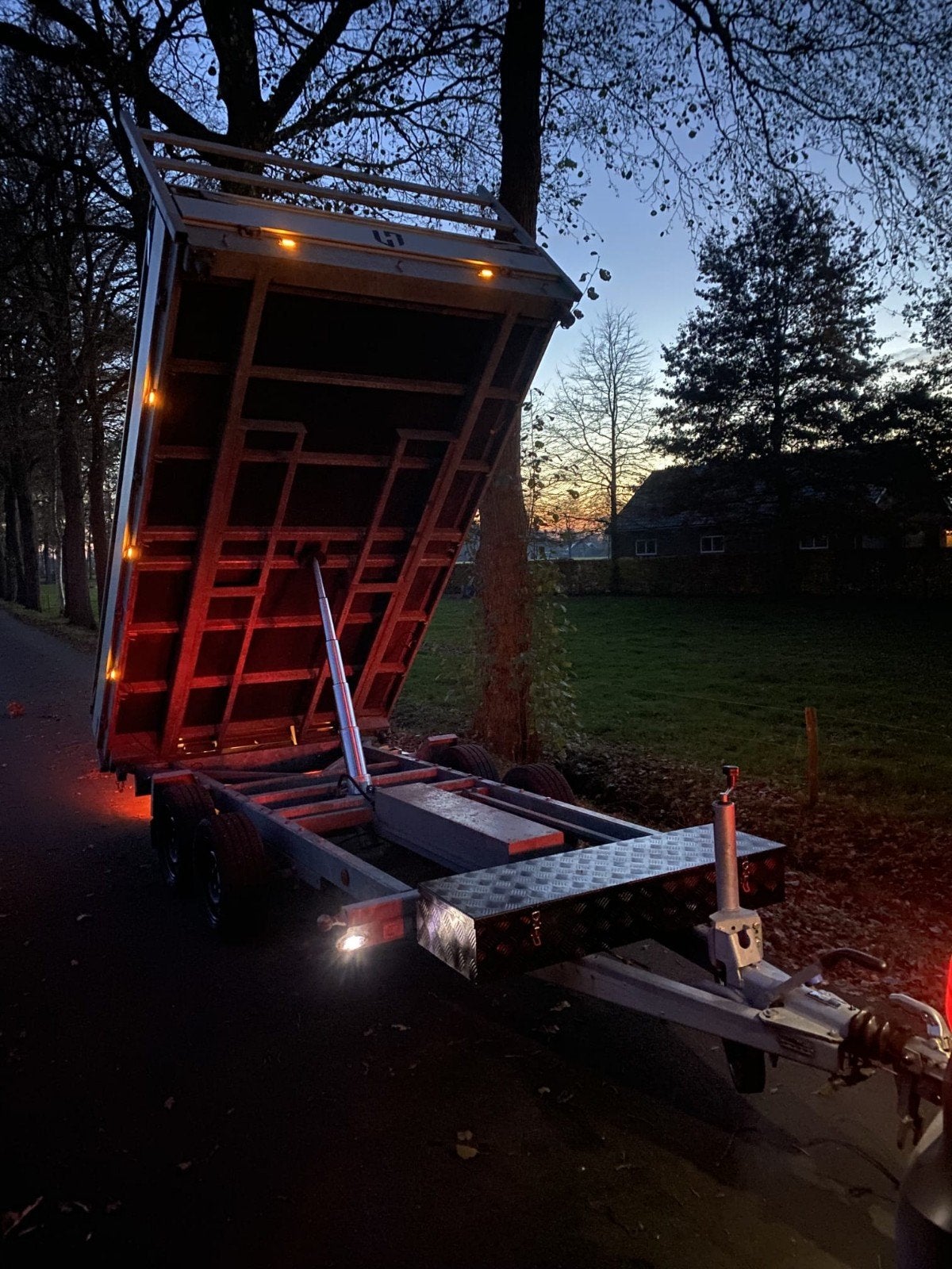 Dik uitgevoerde henra 3 zijdige kipper 2 asser, Auto diversen, Aanhangers en Bagagewagens, Ophalen, Gebruikt