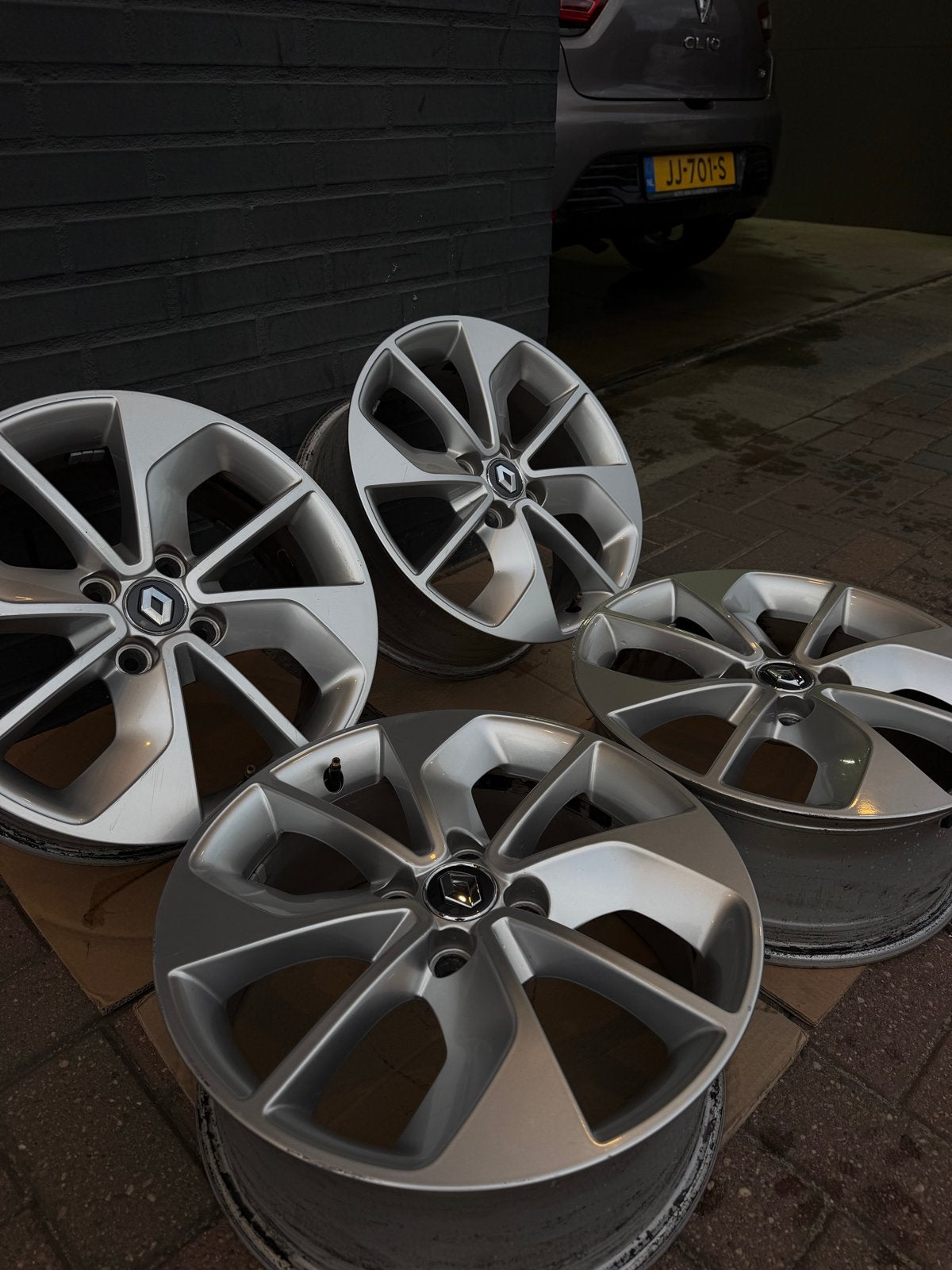 Set van 4 gebruikte Renault velgen - 16 inch, Auto-onderdelen, Ophalen, Gebruikt, Velg(en), 16 inch