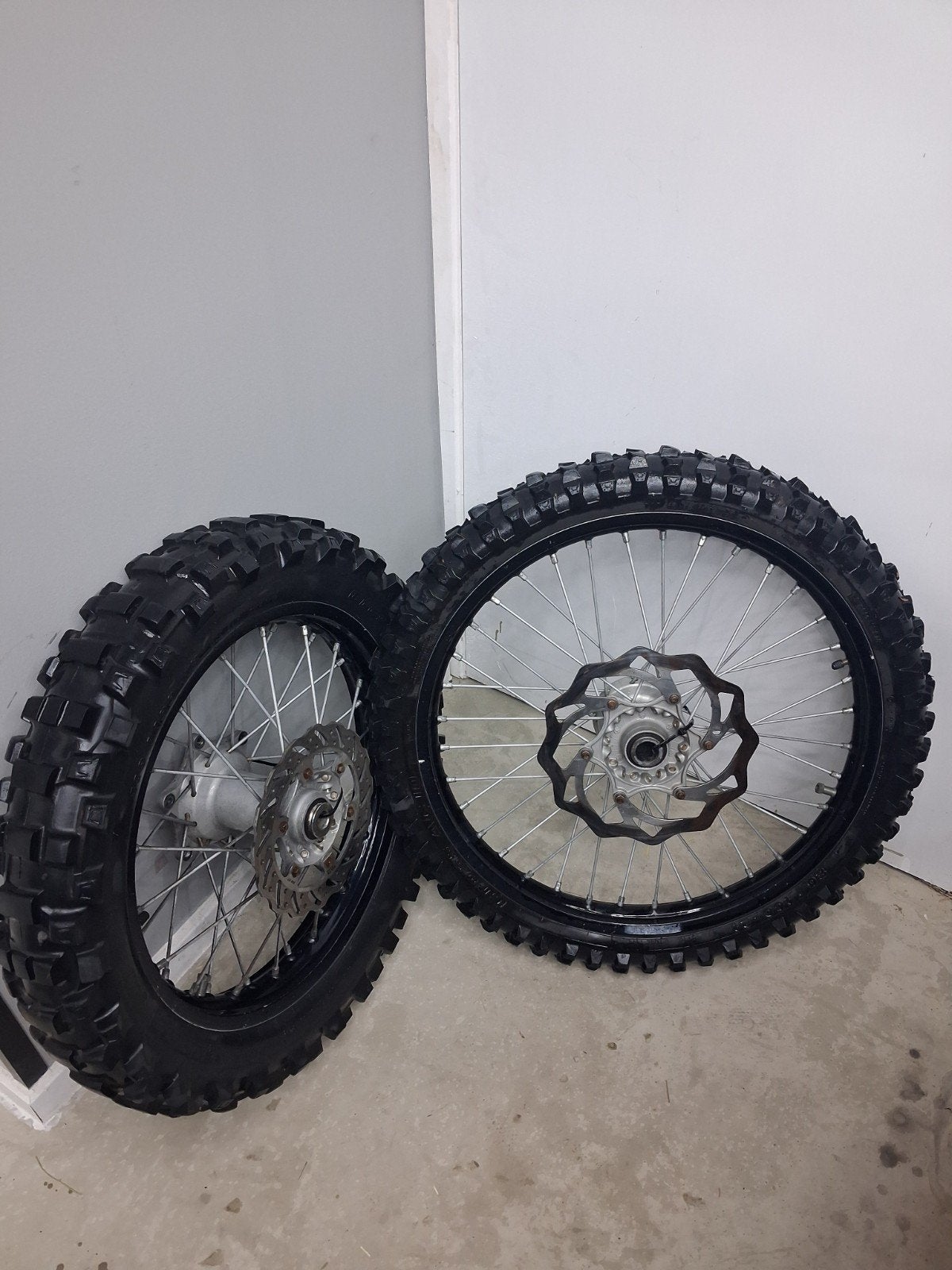 KTM EXC 2008 wielenset Schade aan achterwielnaaf, Motoren, Ophalen, Gebruikt