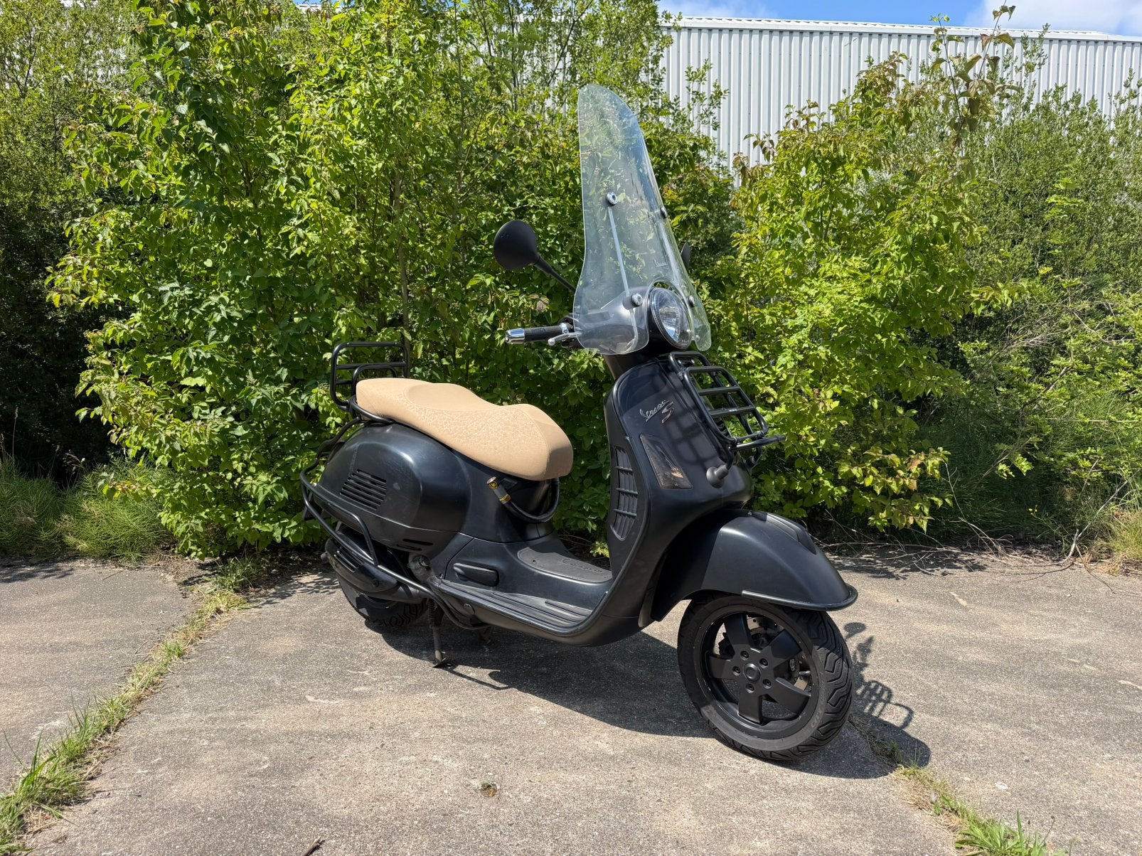 Motorscooters gezocht! Vespa GTS | Beverly | xmax | Inkoop, Ophalen, Zo goed als nieuw, Benzine, Overige modellen