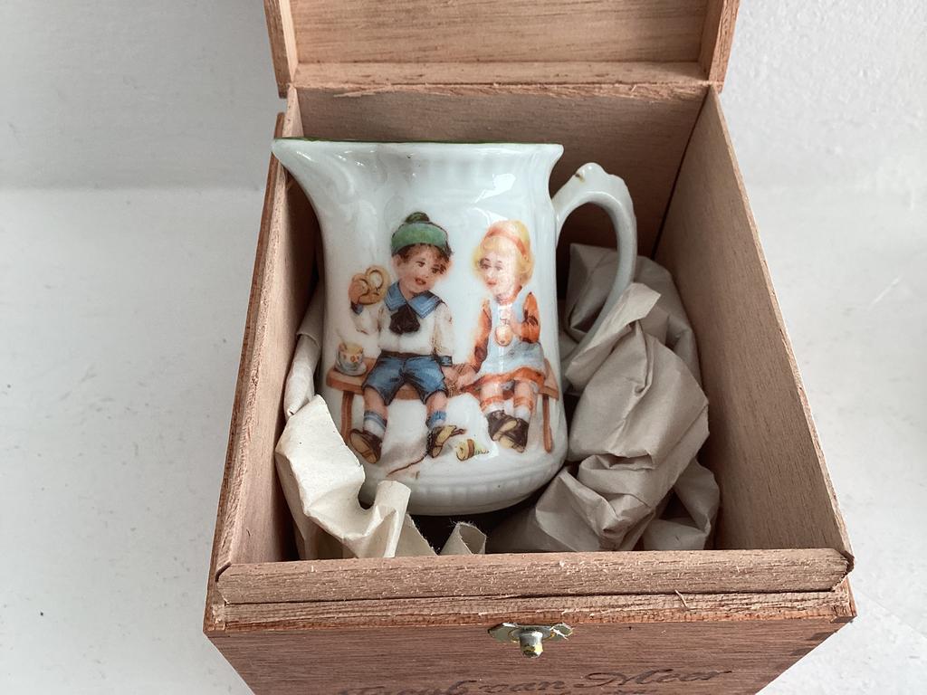 Klein melk kannetje antiek, Ophalen of Verzenden