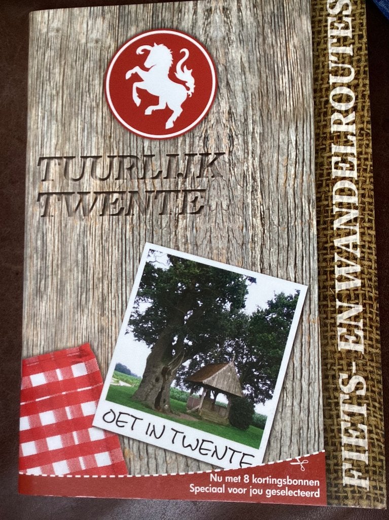 Tuurlijk Twente Fiets- en Wandelroutes met Kortingsbonnen, Overige merken, Fiets- of Wandelgids, Ophalen of Verzenden, Zo goed als nieuw