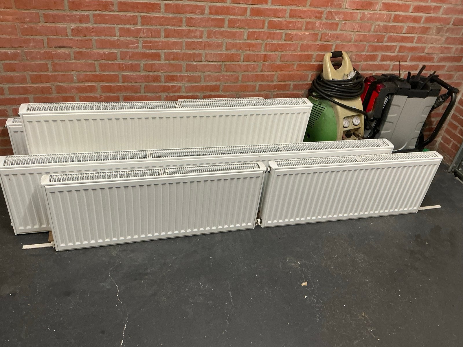 Diverse radiatoren, Doe-het-zelf en Verbouw, Ophalen, 30 tot 80 cm, Gebruikt, Radiator