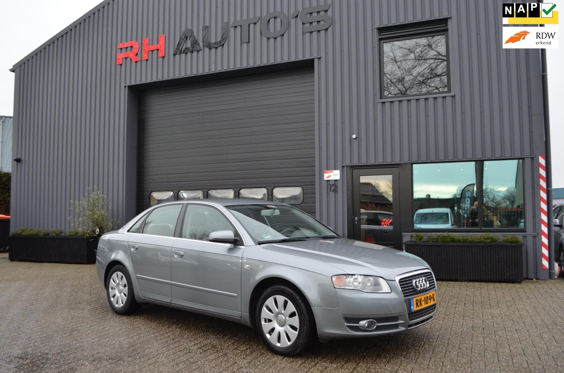 Audi A4 Limousine 2.0 | Automaat | Zeer nette auto | Clima, 730 kg, Gebruikt, 4 cilinders, 1984 cc