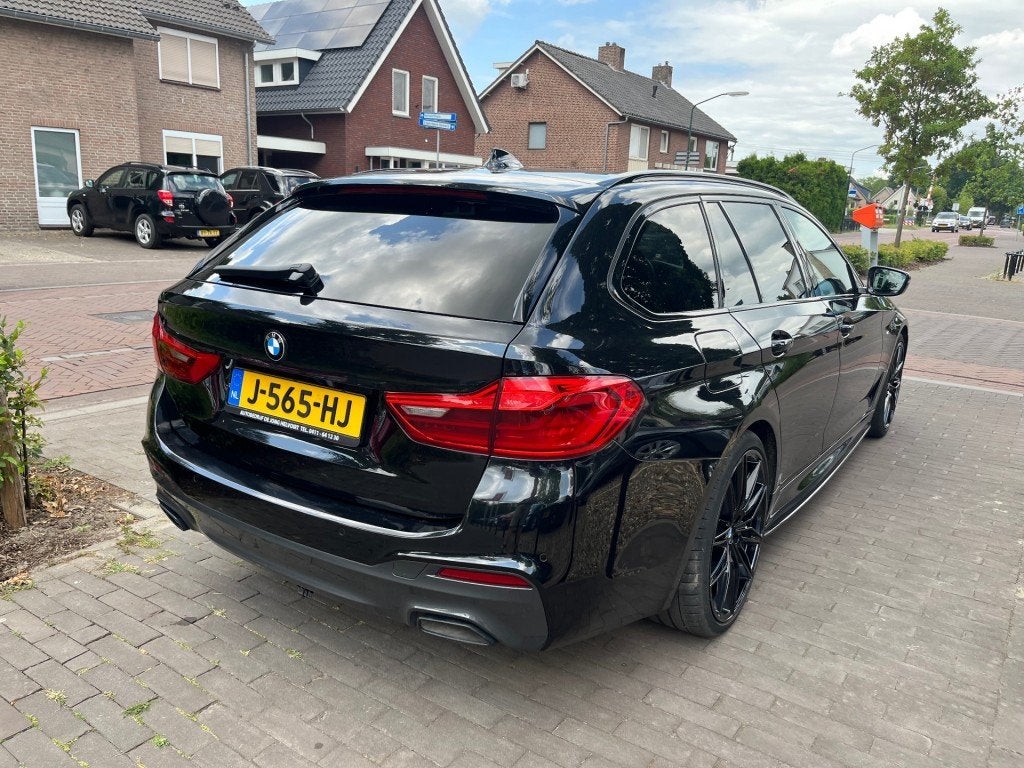 Foto 6 van Bmw 5-SERIE TOURING 520I HIGH EXECUTIVE / SCHUIFDAK / LEDER