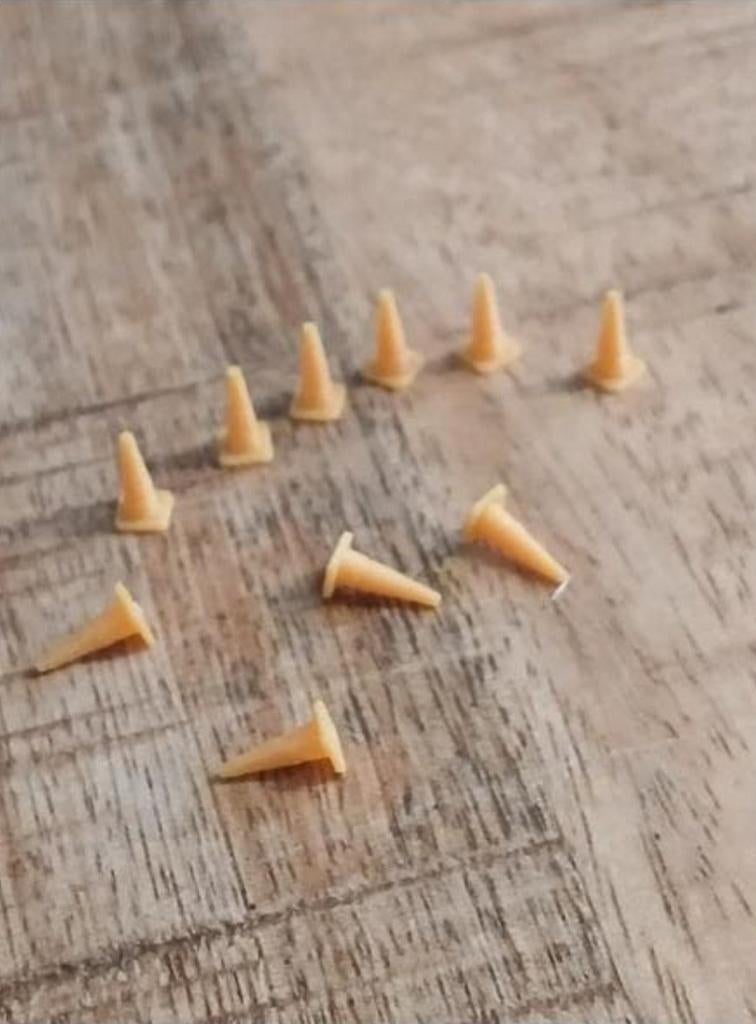 10x verkeerskegels h0, Verzenden