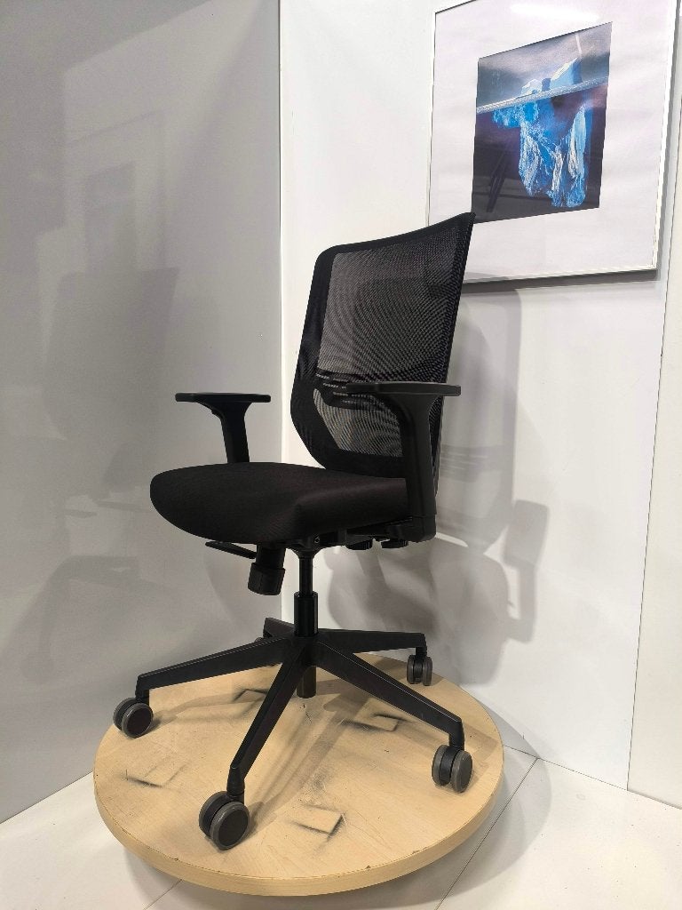 TIO bureaustoel met mesh rugleuning–zwart–€120/st,12stuks, Huis en Inrichting, Bureaustoelen, Gebruikt, Zwart, Ophalen of Verzenden