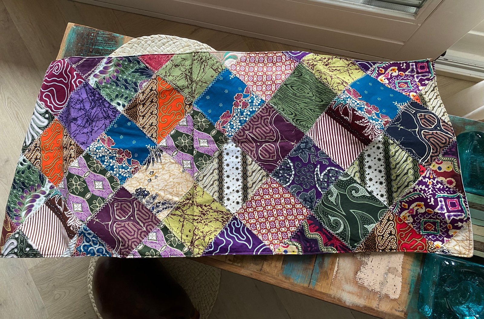 Batik patchwork tafelloper 97x38cm.nieuw!, Ophalen of Verzenden, Nieuw, Rechthoekig