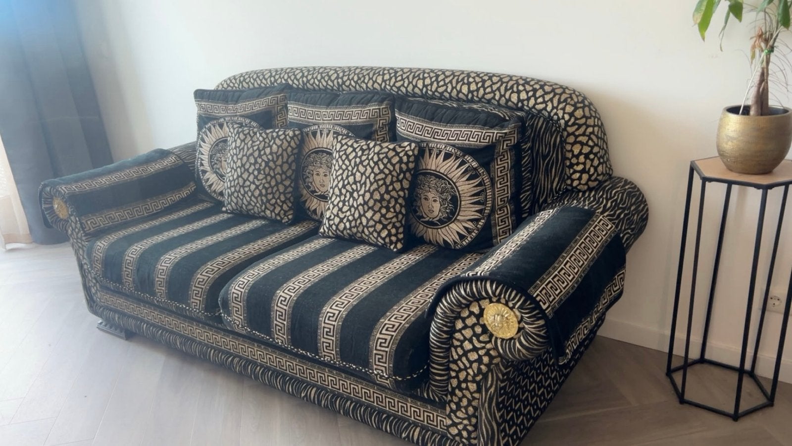 Luxe originele Versace 2-zitsbank en 3-zitsbank met tafel, Ophalen, Driepersoons, 75 tot 100 cm, Zo goed als nieuw