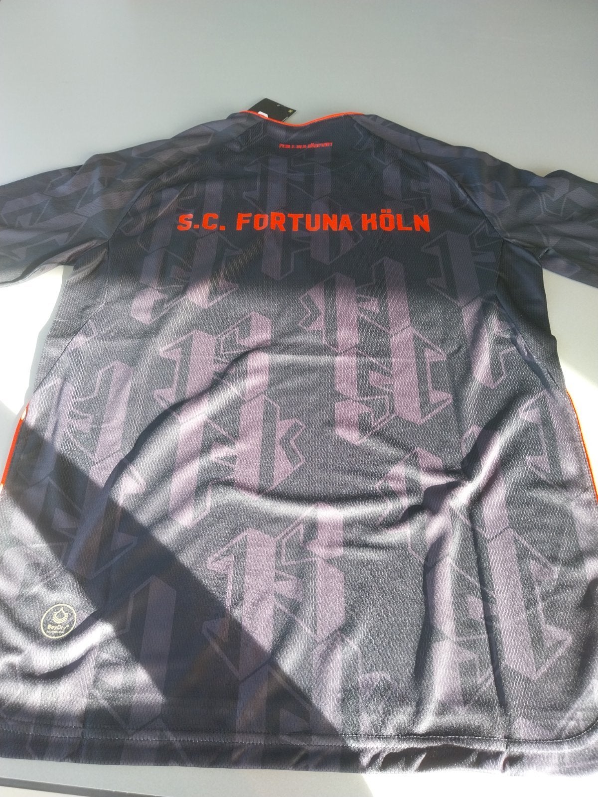 Fortuna Köln uitshirt 2025/26 maat S, Maat S, Verzenden, Nieuw, Shirt