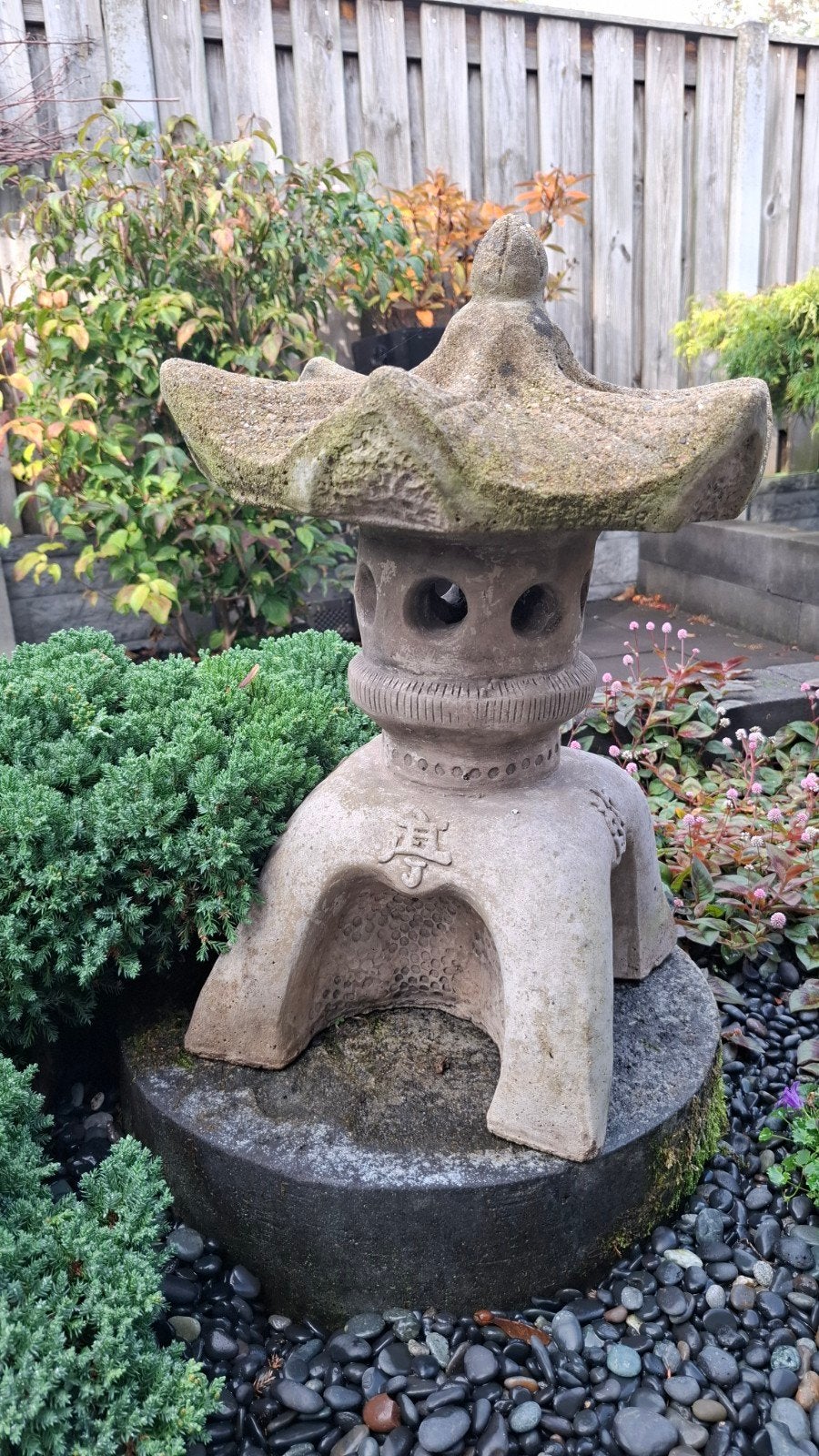 Decoratieve Japanse stenen lantaarn voor de tuin, Tuin en Terras, Ophalen of Verzenden, Gebruikt, Steen, Overige typen