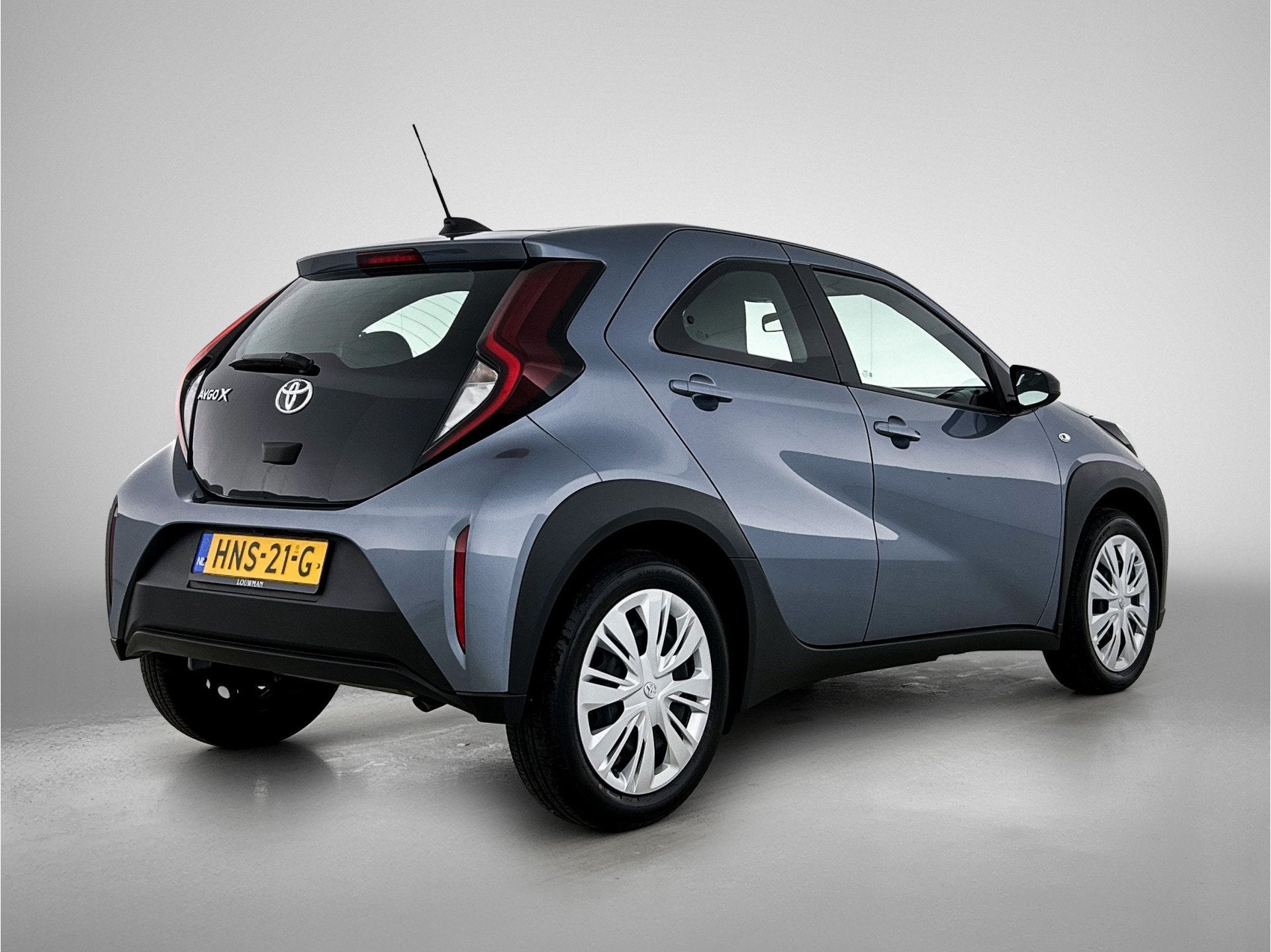 Toyota Aygo X 1.0 VVT-i MT Play | NL onderhouden | BTW |, Stof, Gebruikt, Euro 6, 920 kg