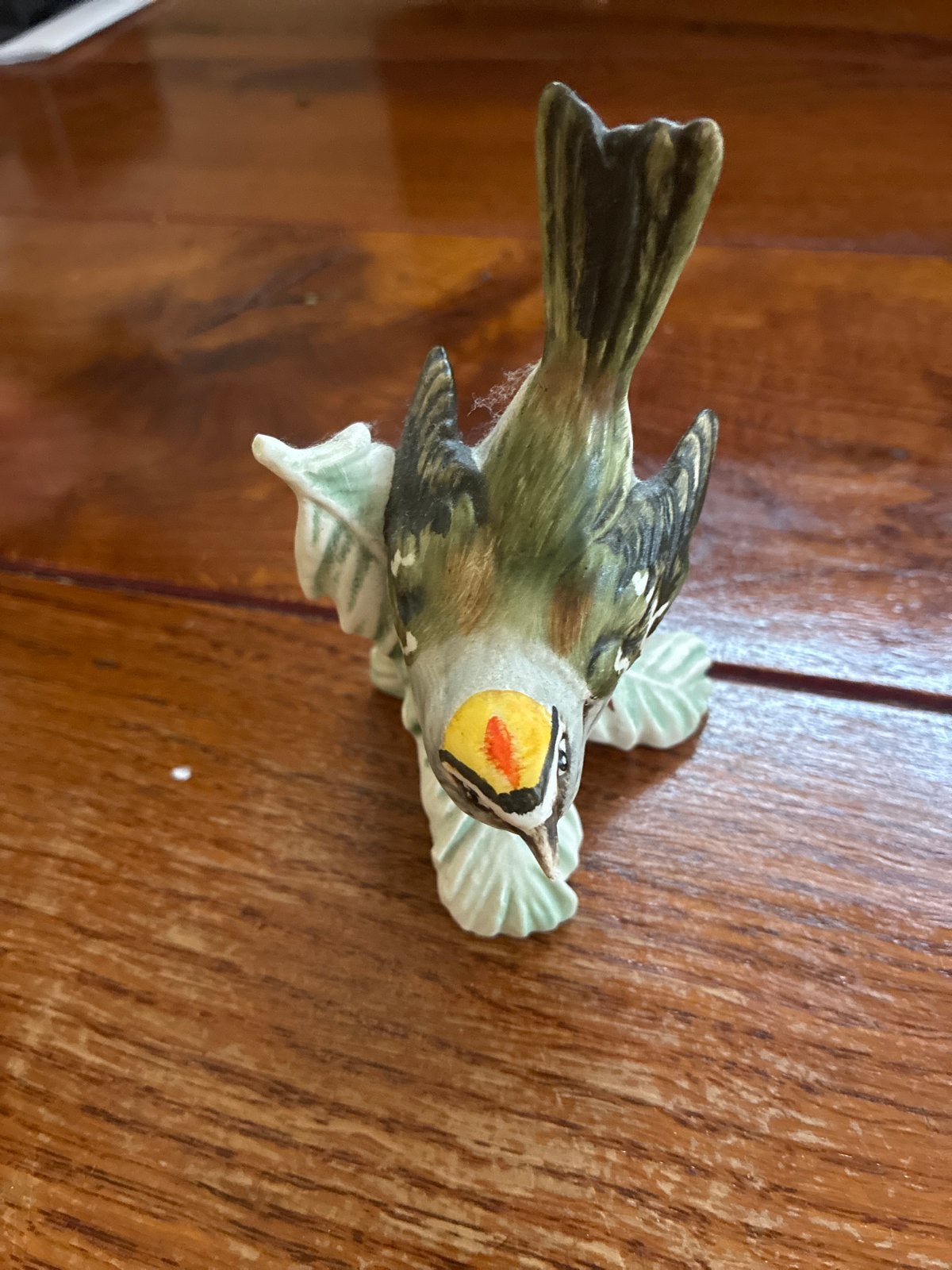 Goebel Vintage Porseleinen Vogelbeeldje - Goudhaantje, Ophalen of Verzenden, Zo goed als nieuw, Vogel, Beeldje of Figuurtje