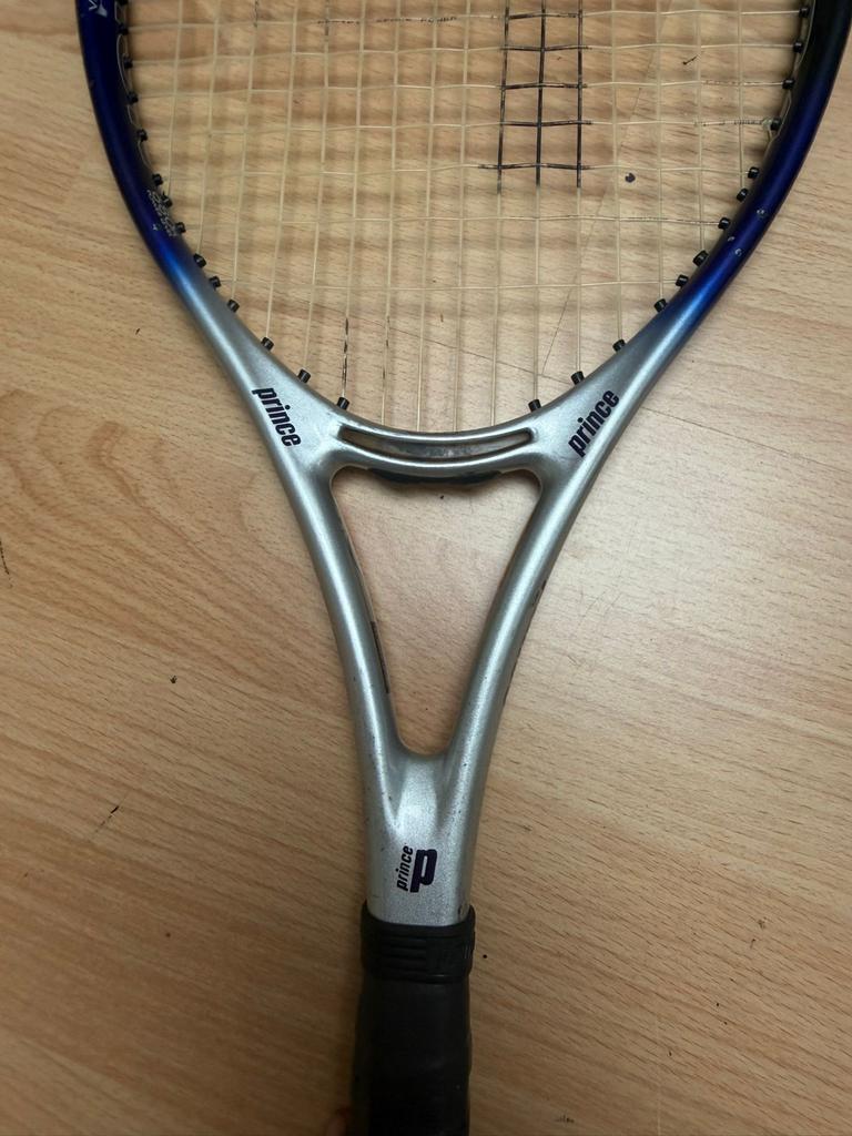 Prince Thunder Pass Tennisracket L1 320 gram, Sport en Fitness, Tennis, Gebruikt, L1, Prince, Ophalen of Verzenden