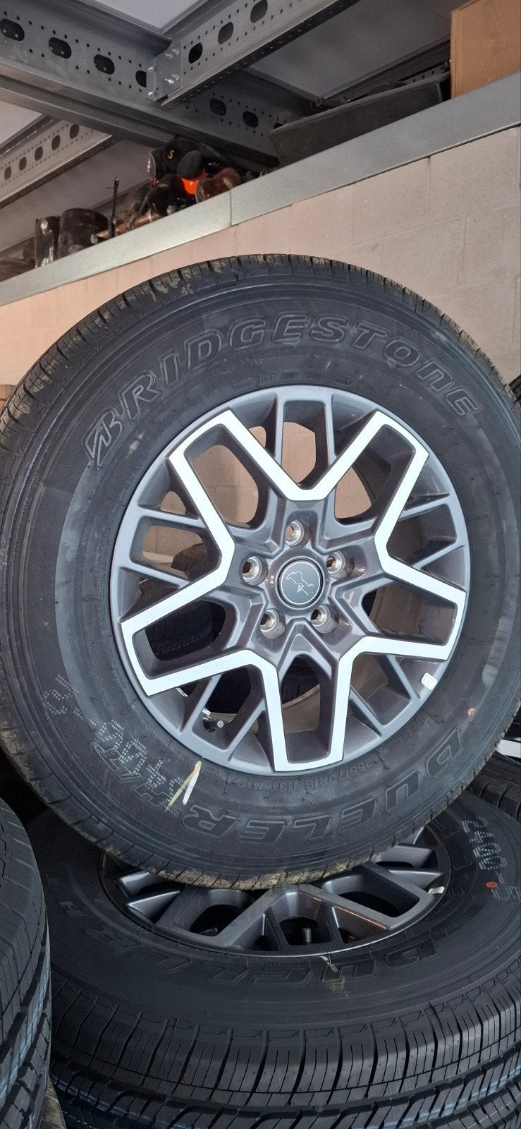 5x Nieuwe 18 inch velgen met banden Jeep Wrangler JL, Auto-onderdelen, Banden en Velgen, Ophalen of Verzenden