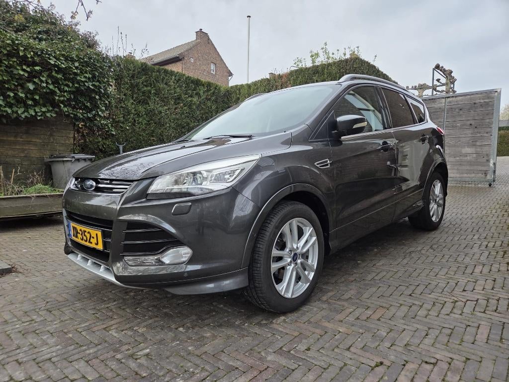 Ford Kuga 1.5 Ecoboost 150pk Titanium styling pack, Auto's, Ford, Particulier, Kuga, ABS, Achteruitrijcamera, Airbags, Airconditioning