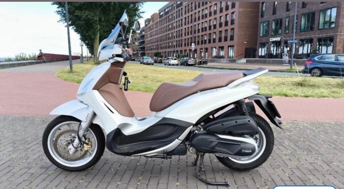 Piaggio Beverly 350 2018 ABS ASR - Topstaat!, Ophalen, Zo goed als nieuw, Benzine, Overige modellen