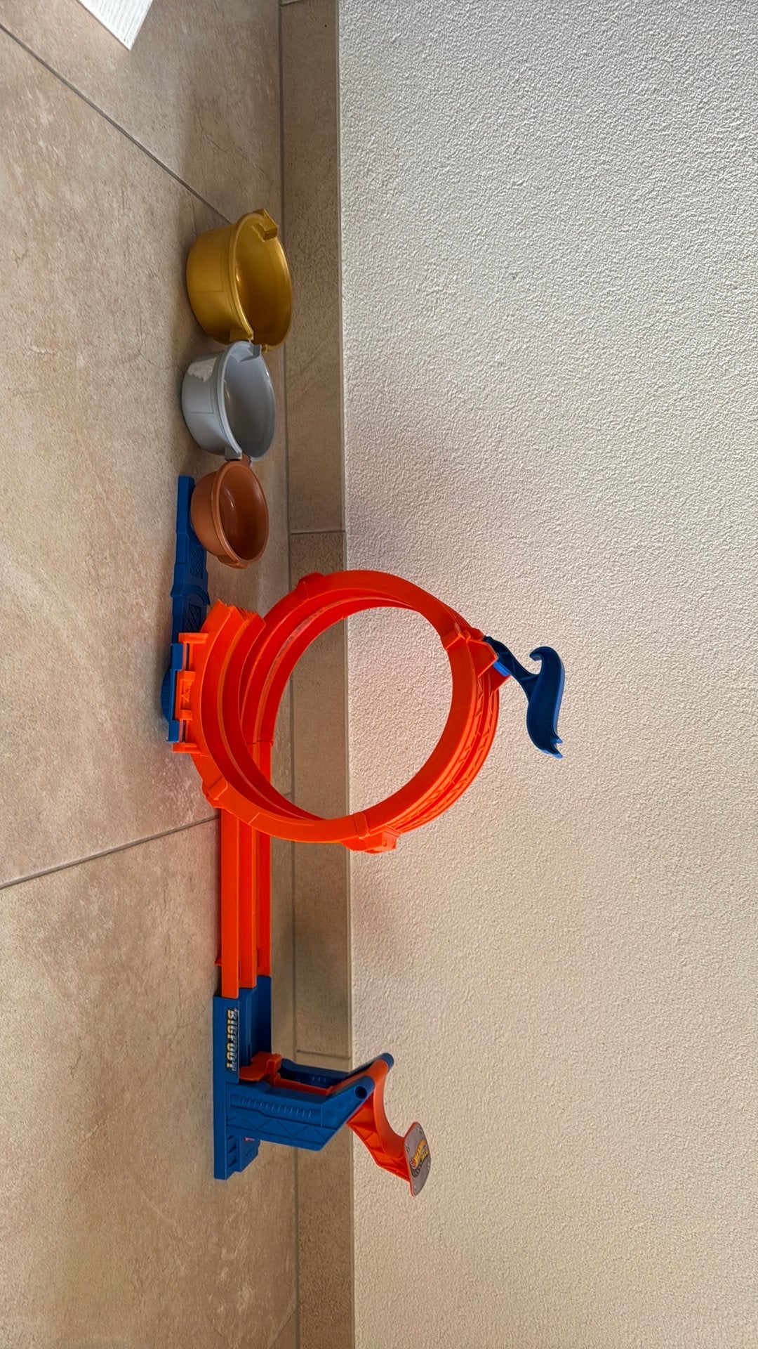 Hotwheels Monstertrucks loop and flip, Ophalen, Zo goed als nieuw, Handmatig, Hot Wheels