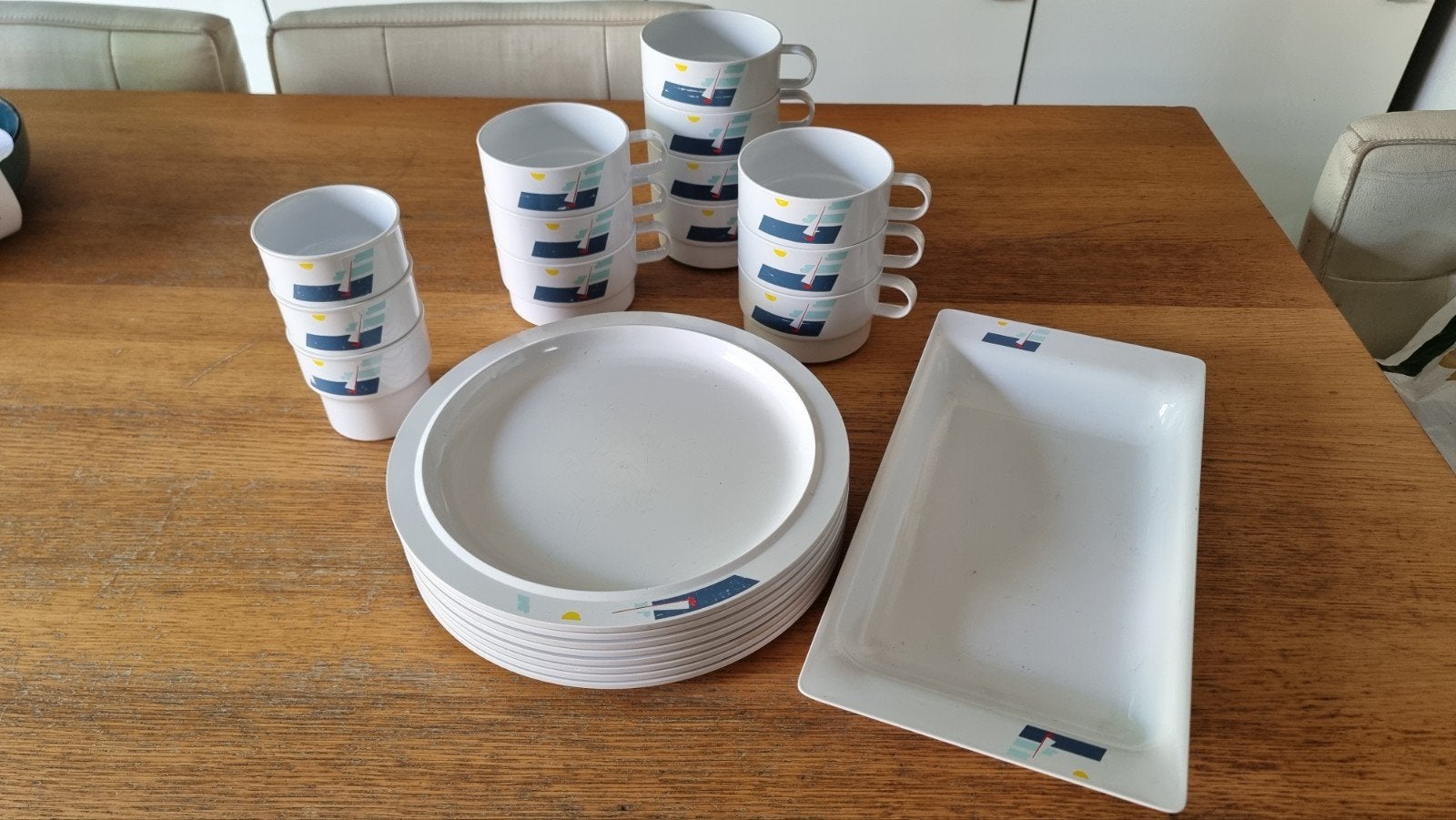 Mepal servies, 10 soepkommen, 8 borden, 3 bekers en schaal, Ophalen of Verzenden