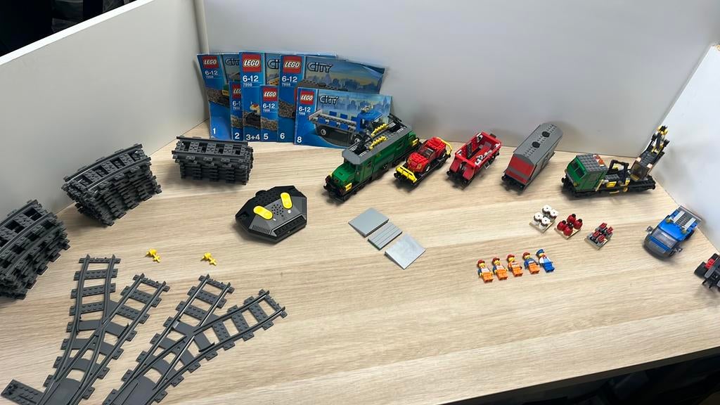 Lego city trein 7898 Cargo Train Delux, Kinderen en Baby's, Speelgoed | Duplo en Lego, Gebruikt, Lego, Complete set, Compleet