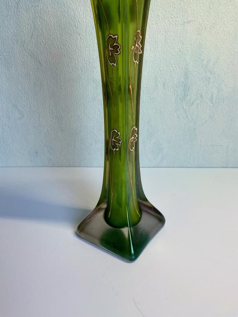 Jugendstil Soliflor Vaas - Matgroen met Bloemdecoratie, Antiek en Kunst, Antiek | Vazen, Ophalen of Verzenden