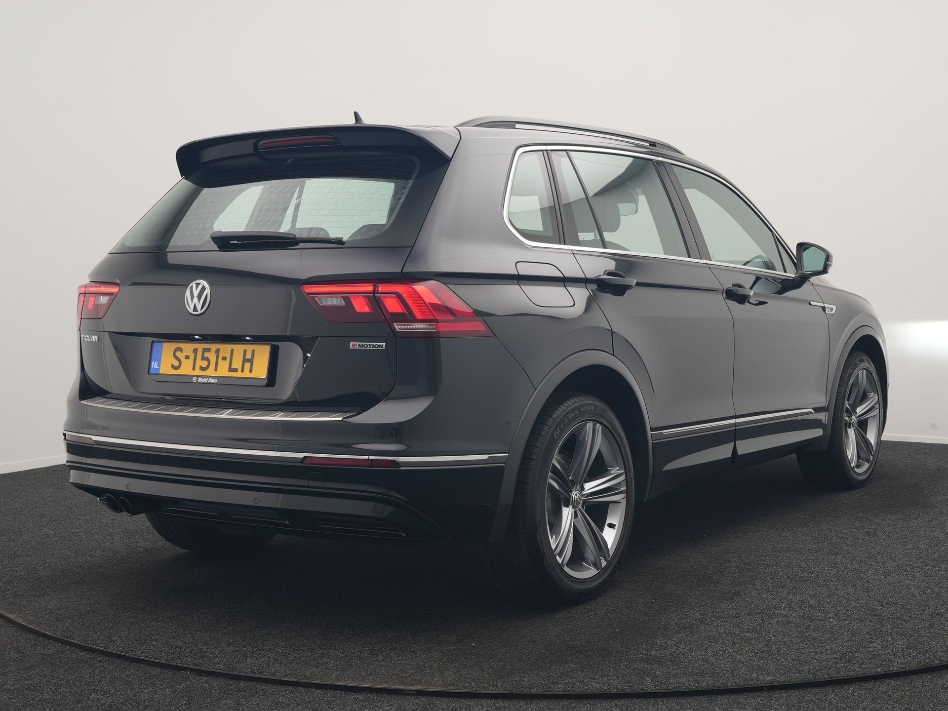 Volkswagen Tiguan 1.4 TSI 4Motion R Line 150pk | Trekhaak Af, Automaat, 15 km/l, Gebruikt, 4 cilinders